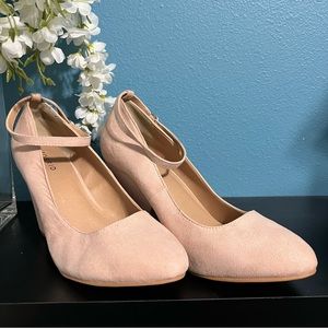 NWT Torrid Blush Faux Suede Ankle strap Cone Heel Pump SZ 10W